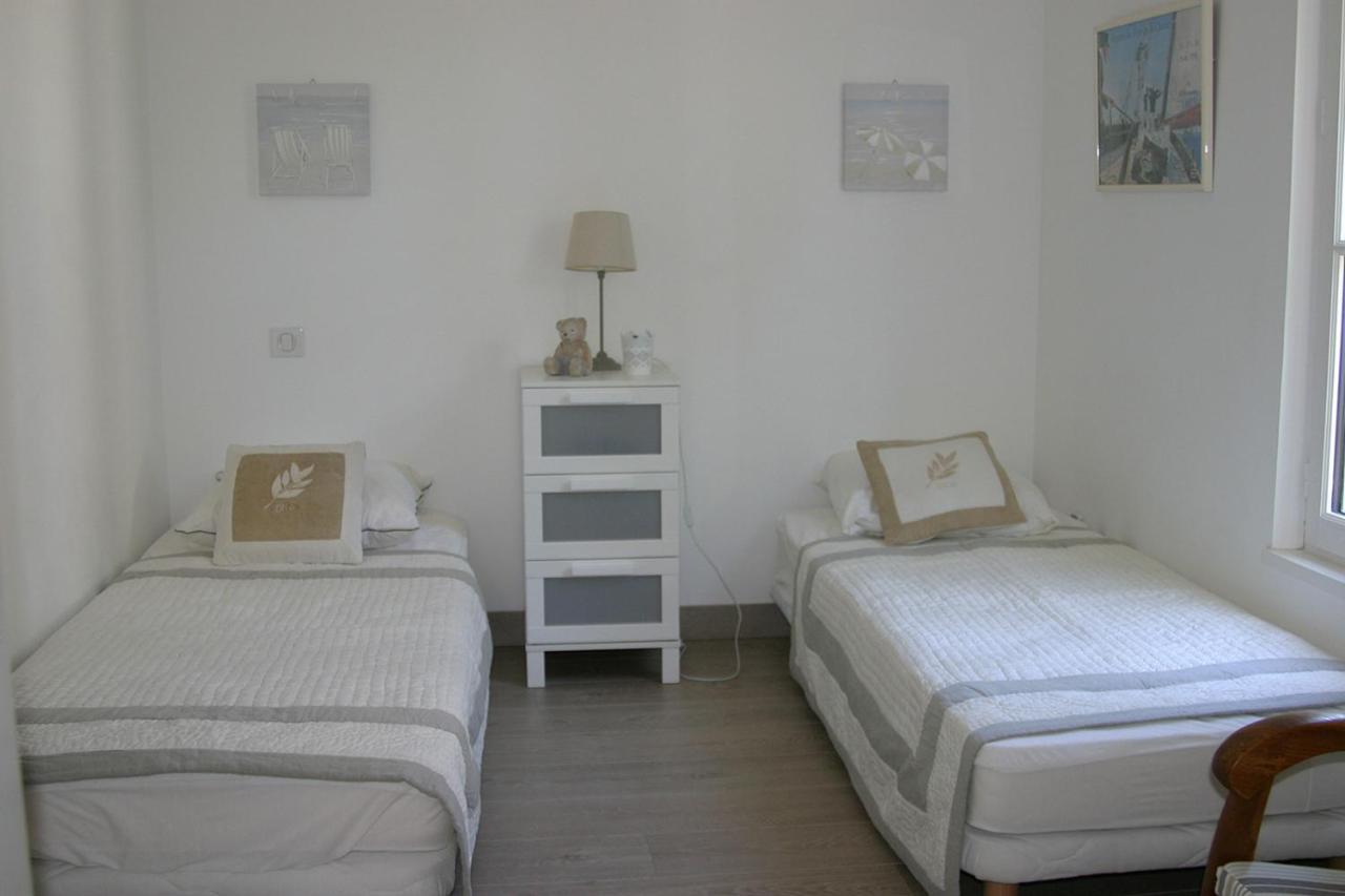 Villa Traditionnelle Pour 8 - 550M De La Plage Noirmoutier-en-l'Ile Esterno foto